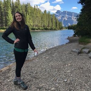 Meet your Posher, Elena